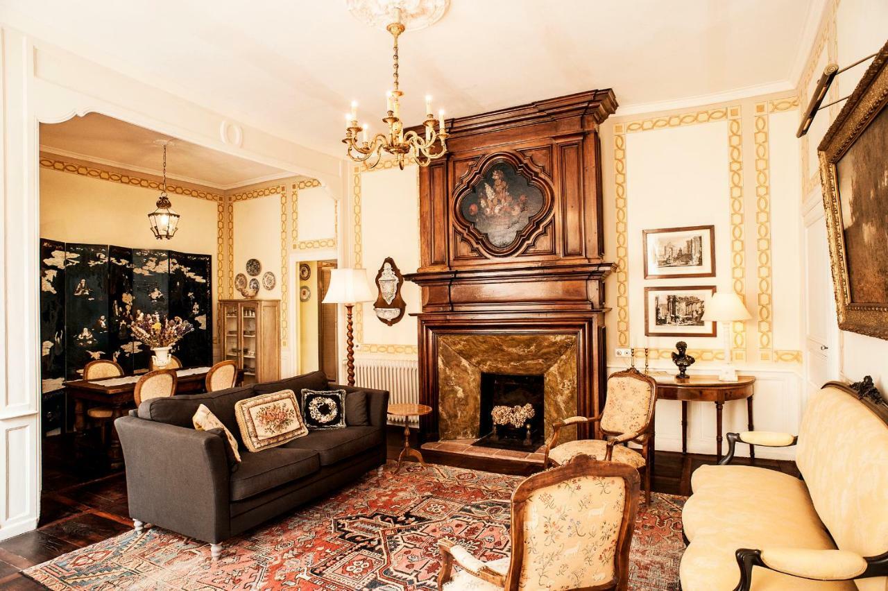 Appartements Les Suites Sarladaises サルラ・ラ・カネダ エクステリア 写真